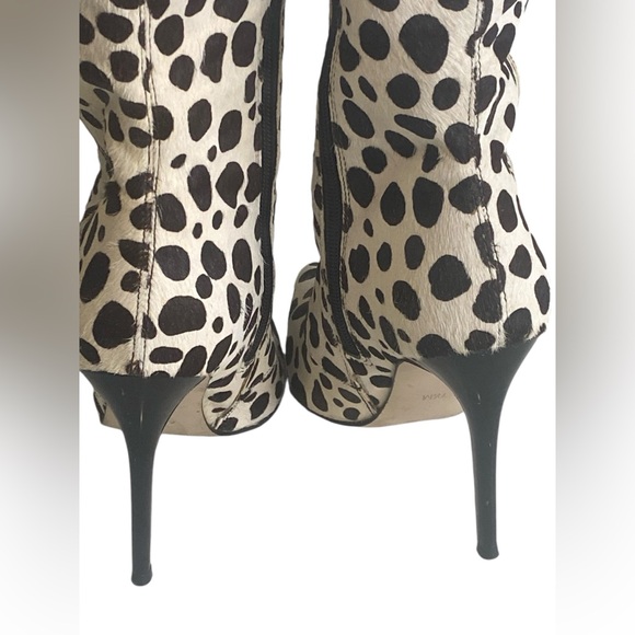 Guess Knee High Boots - Picture 5 of 14